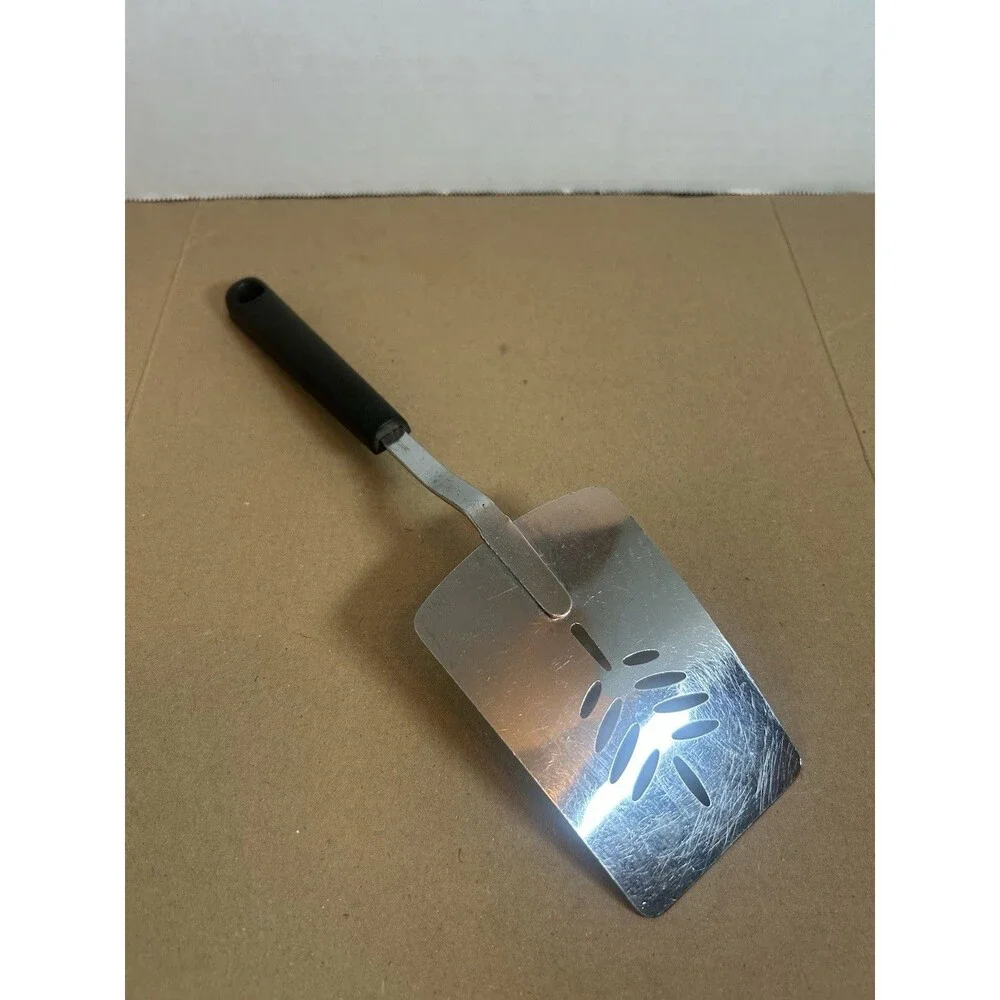 Unbranded vintage metal